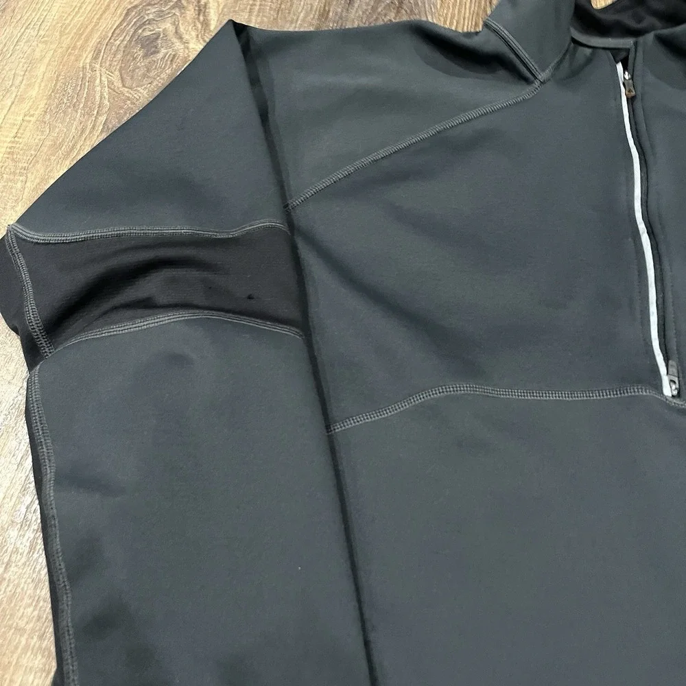 The North Face Men's L A5UV Long Sleeve 1/4 Zip Fitness Shirt Thumb Loops
